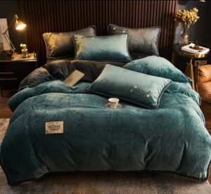 ⁦⁦⁦⁦⁦⁦⁦⁦⁦⁦⁦⁦⁦⁦⁦⁦⁦طقم سرير ماليزى خامة قطيفة