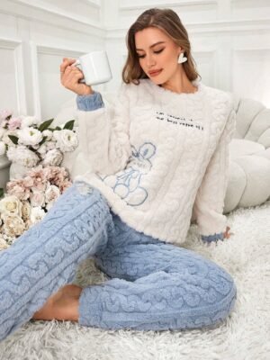 ⁦⁦⁦⁦⁦⁦⁦⁦⁦⁦⁦بيجامة للنساء خامة قطن فرو⁩⁩⁩